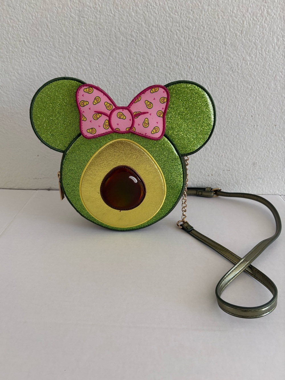 Danielle Nicole Minnie Mouse avocado purse